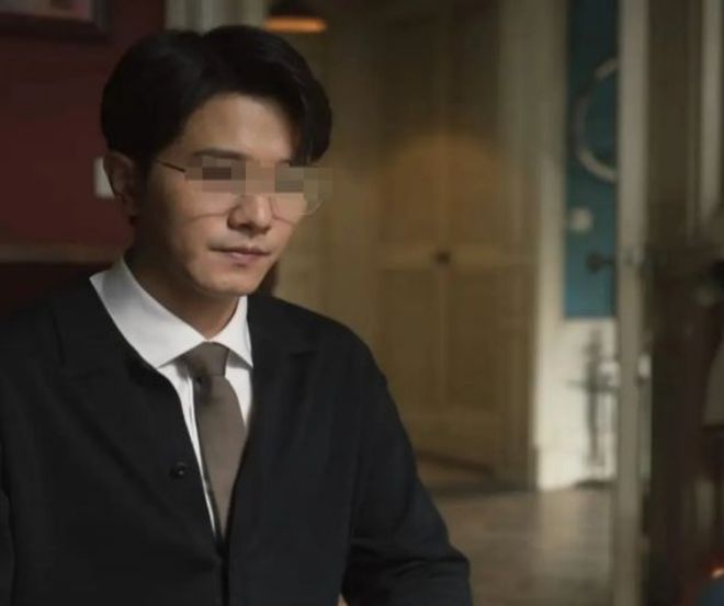 我被调回老家任职去参加同学聚会被初恋和她的老公做局嘲讽